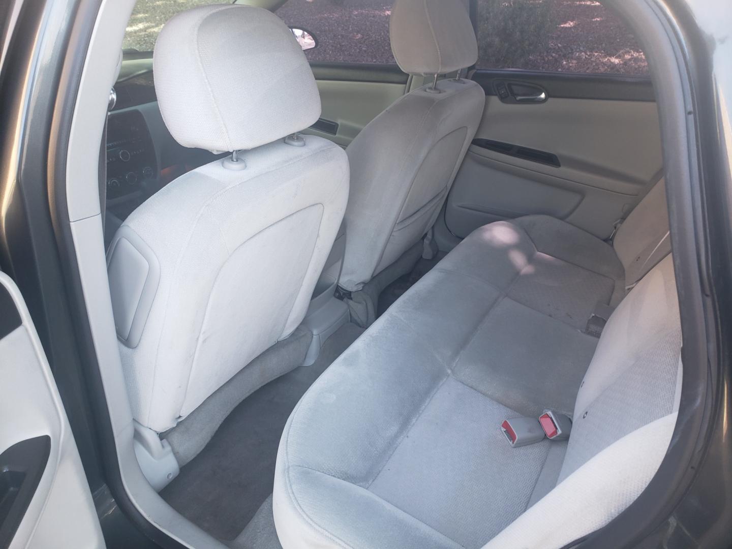 2014 /gray Chevrolet Impala ls fleet (2G1WA5E31E1) with an 3.6L V6 DOHC 24V engine, 6-Speed Automatic transmission, located at 323 E Dunlap Ave., Phoenix, AZ, 85020, (602) 331-9000, 33.567677, -112.069000 - 2014 Chevrolet Impala Limited LS,..... Ice cold A/C, No accidents, Power everything, Stereo/cd player, Phone sync, Bluetooth, Clean Gray interior with Gray cloth seats in near perfect condition, power windows, power door locks, clean Arizona title, Runs and Drives Excellent. Very clean inside and ou - Photo#11